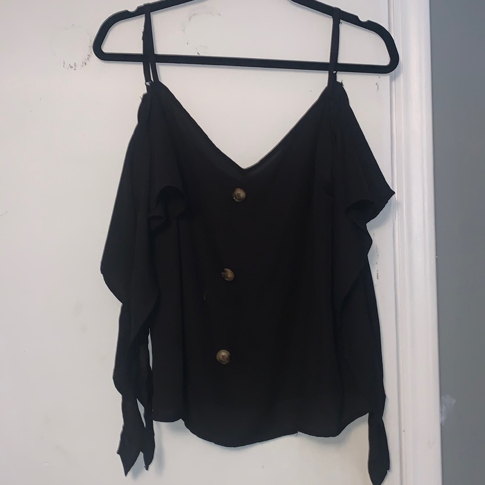 Black button top